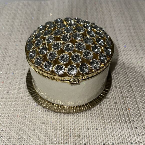 Ceramic Ivory Round Small Jeweled Rhinestone Gold Tone Keepsake Jewelry Box - Picture 2 of 5
